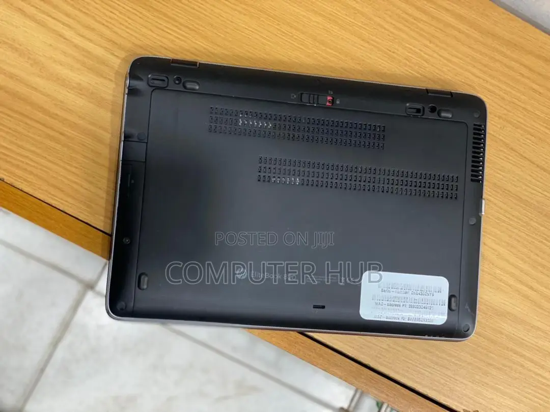 Laptop HP EliteBook 820 4GB Intel Core I5 HDD 500GB