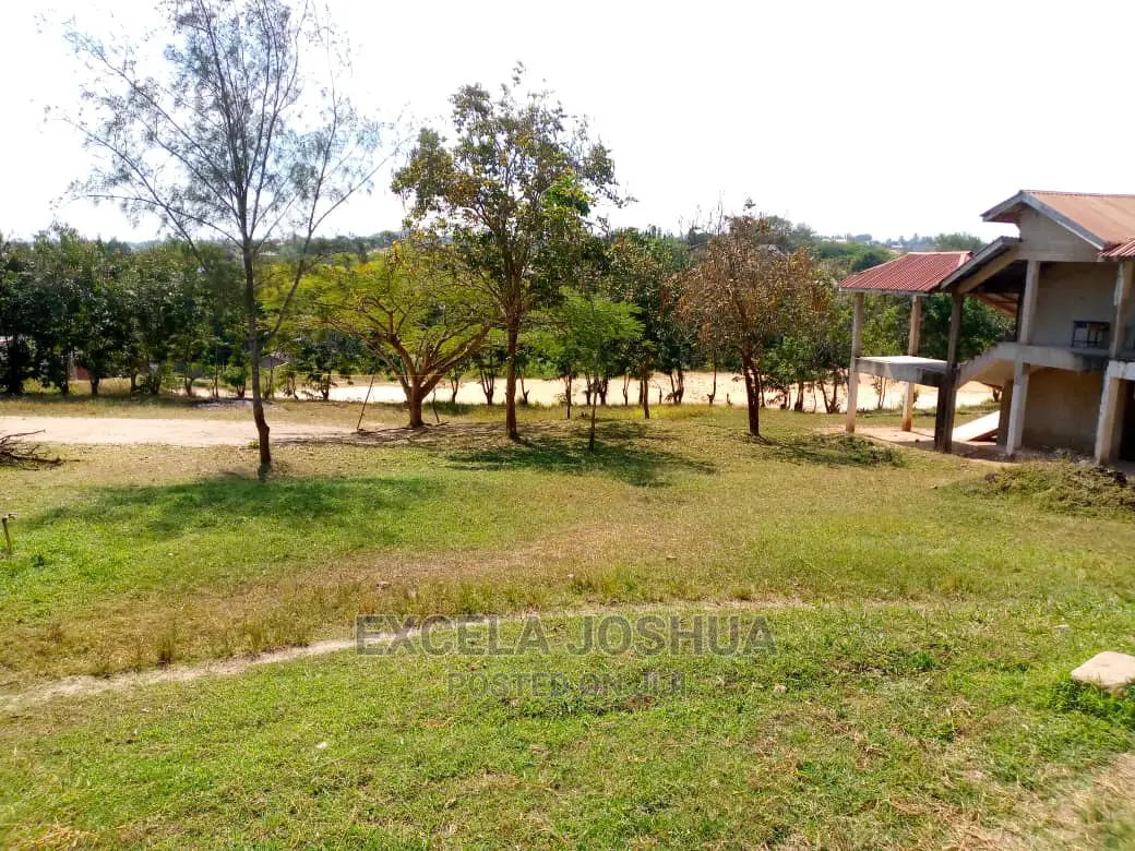 Shule Inauzwa Kibamba