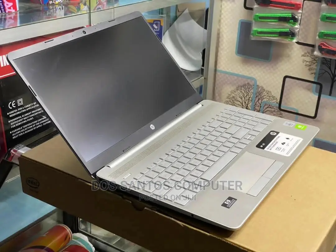 New Laptop HP 8GB Intel Core I7 SSD 512GB