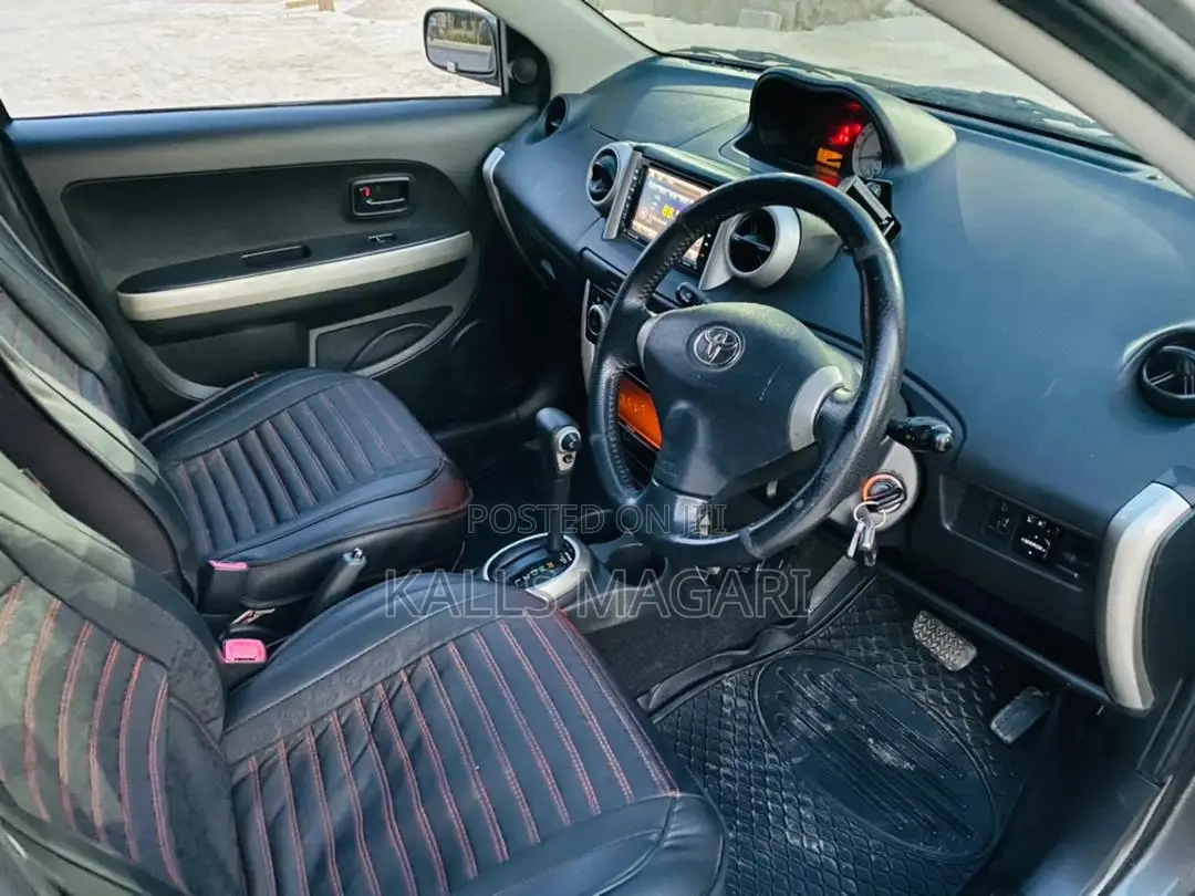 Toyota IST 2004 Gray