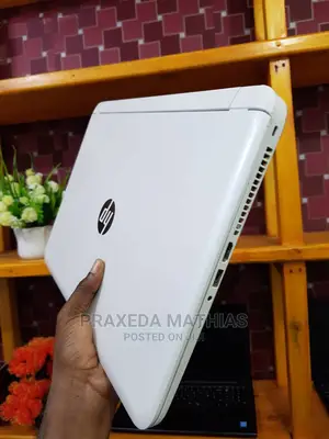 Laptop HP Pavilion 15 8GB Intel Celeron HDD 500GB