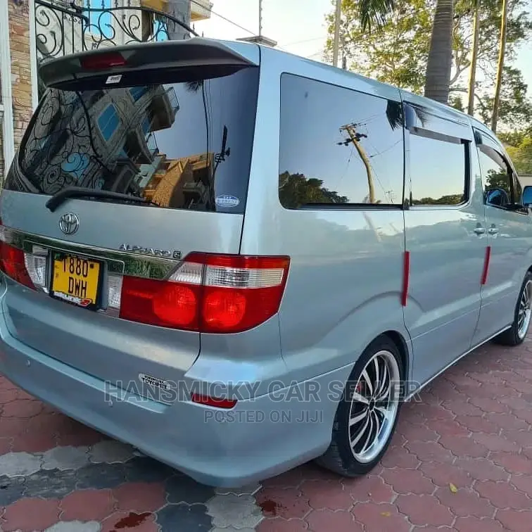 Toyota Alphard 2005 Blue