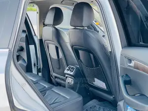 Audi Q5 2010 Gray