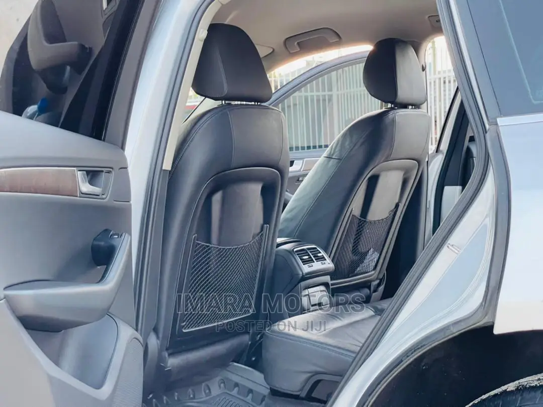Audi Q5 2010 Gray