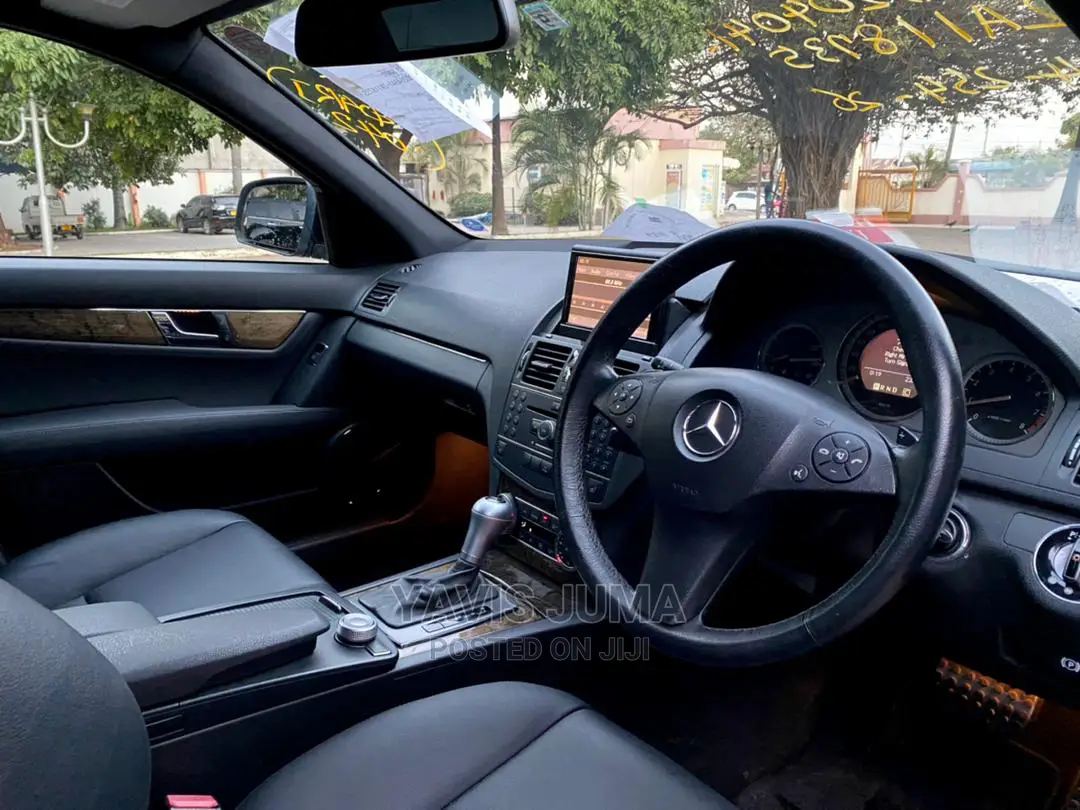 Mercedes-Benz C200 2008 Black