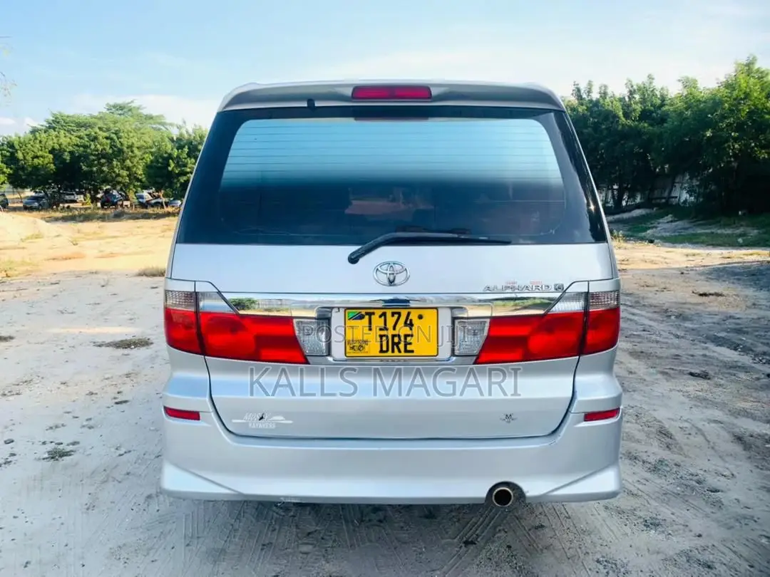 Toyota Alphard 2004 Silver