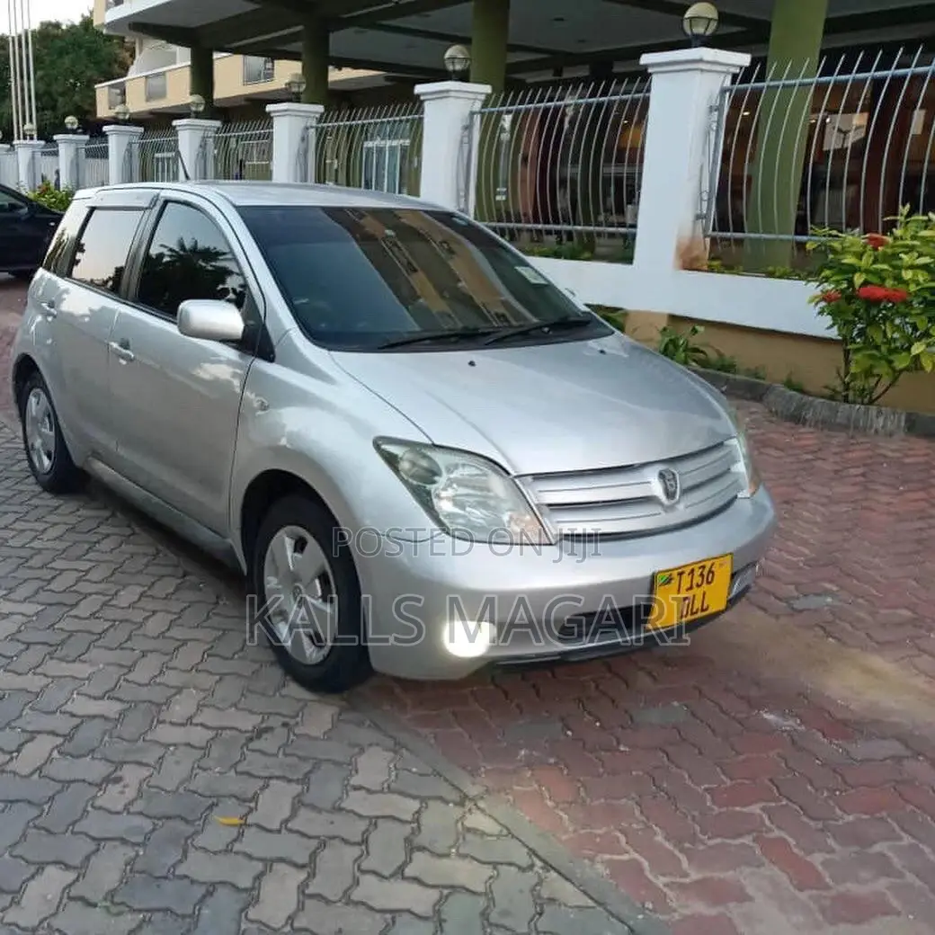 Toyota Alphard 2004 Silver