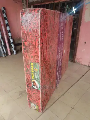 Godoro Zuri Na Imara 5X6 Nchi 10
