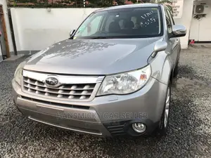 Subaru Forester 2010 Gray