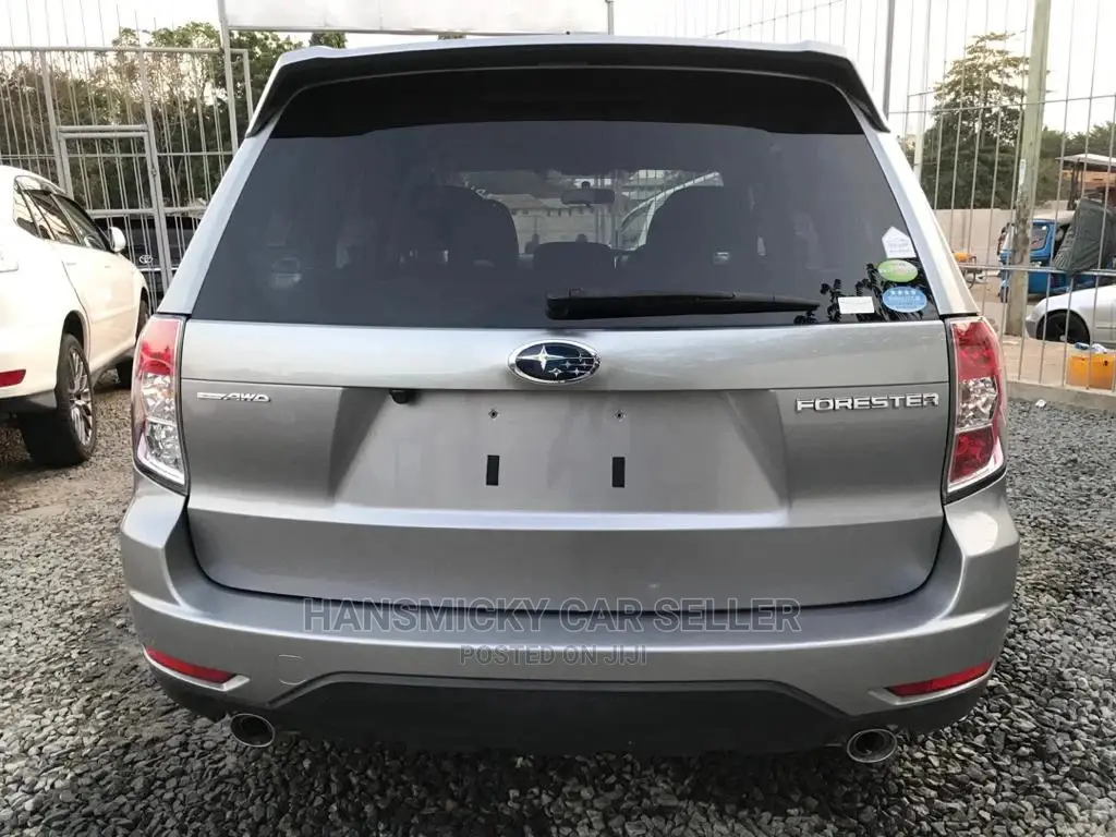 Subaru Forester 2010 Gray
