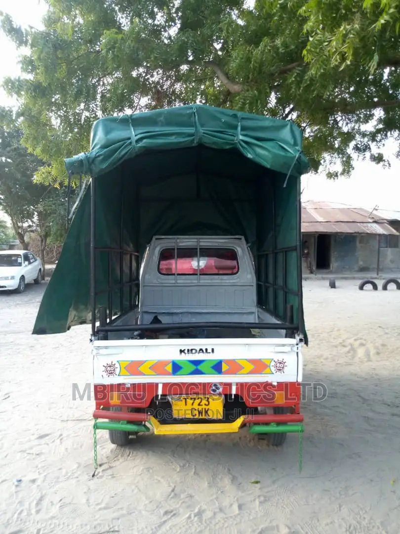 Suzuki Carry Inauzwa Bei Poa