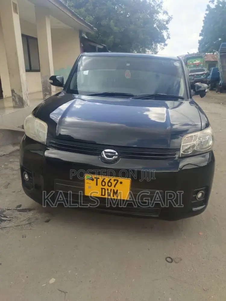 Toyota Corolla Rumion 2009 Black