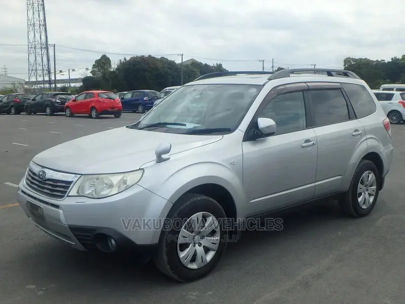 Subaru Forester 2010 Silver