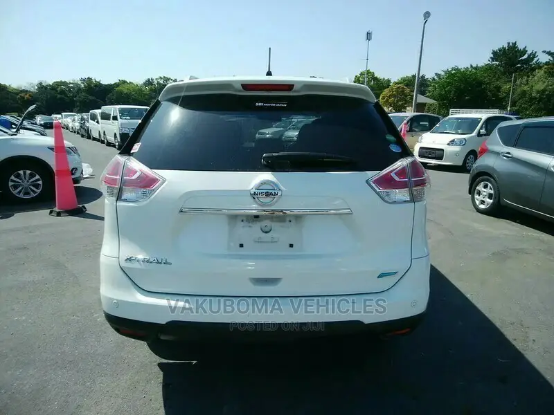 Nissan X-Trail 2014 White