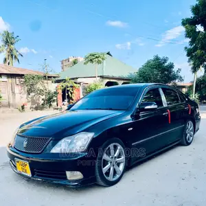 Toyota Crown 2006 Black