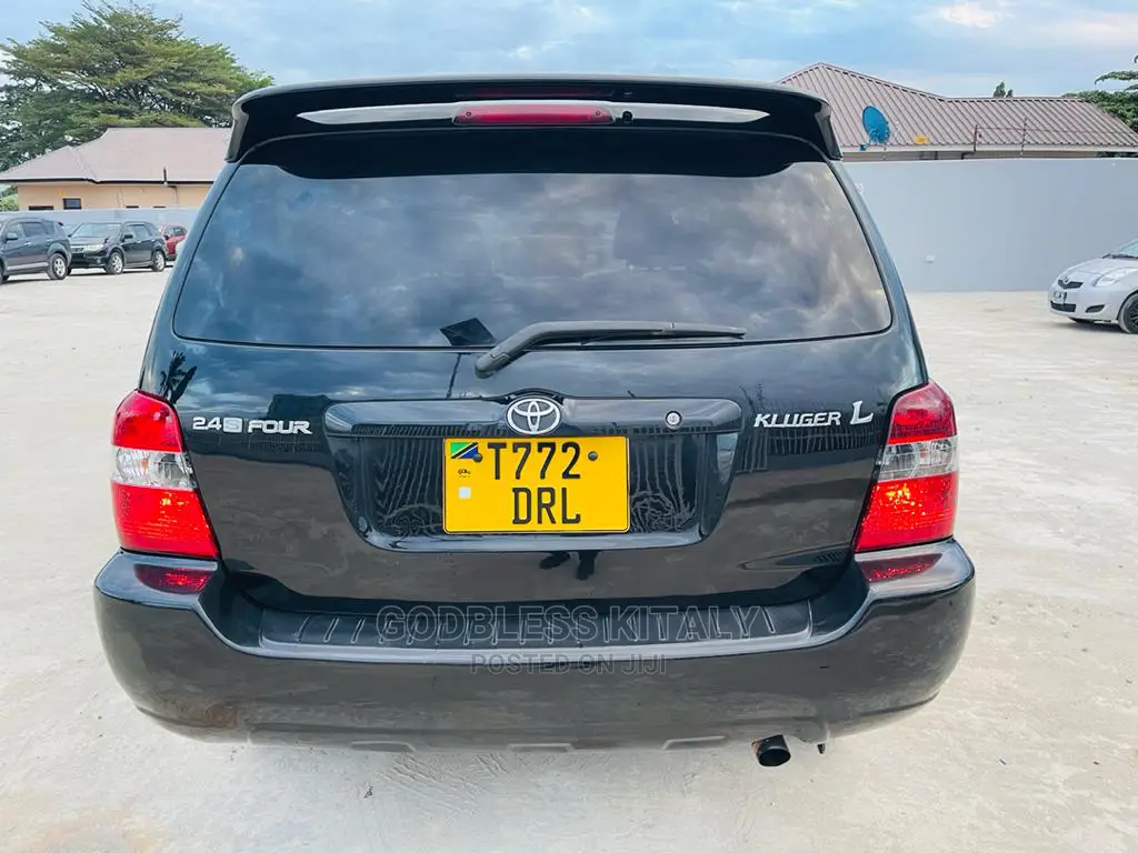 Toyota Kluger 2004 Black