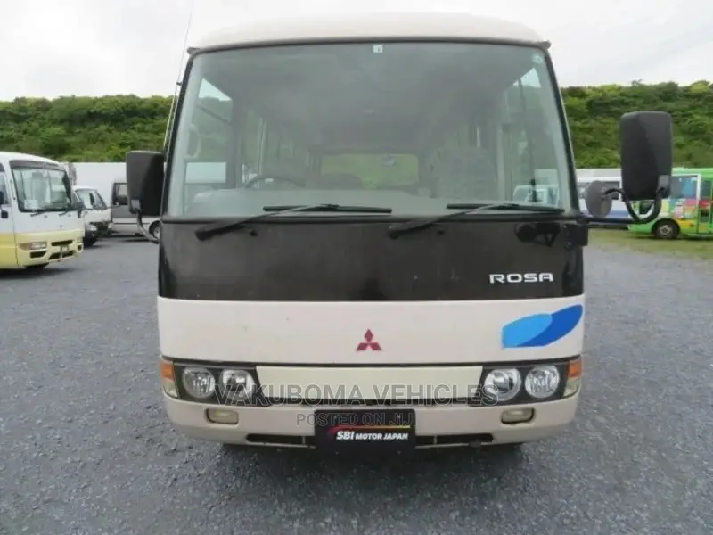 Mitsubishi Fuso Rosa 2001