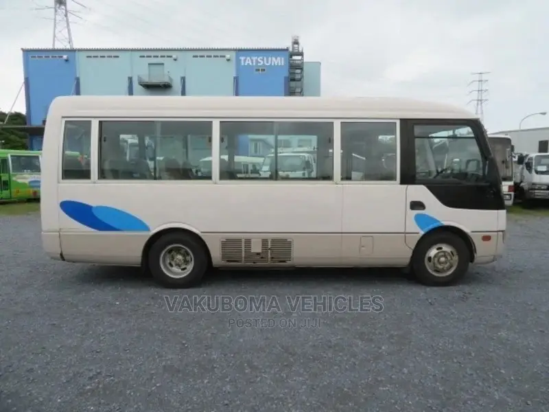 Mitsubishi Fuso Rosa 2001