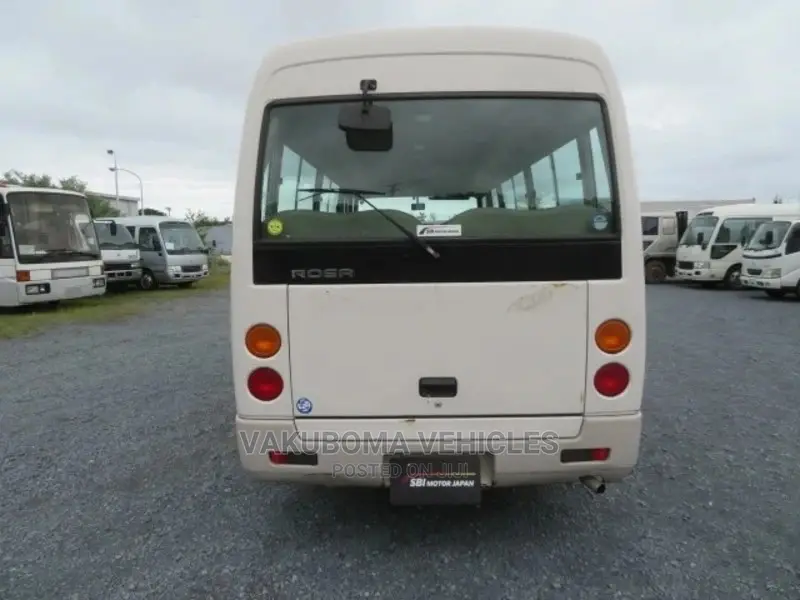 Mitsubishi Fuso Rosa 2001