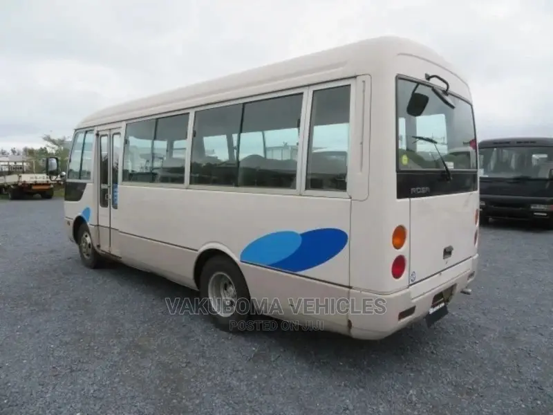 Mitsubishi Fuso Rosa 2001