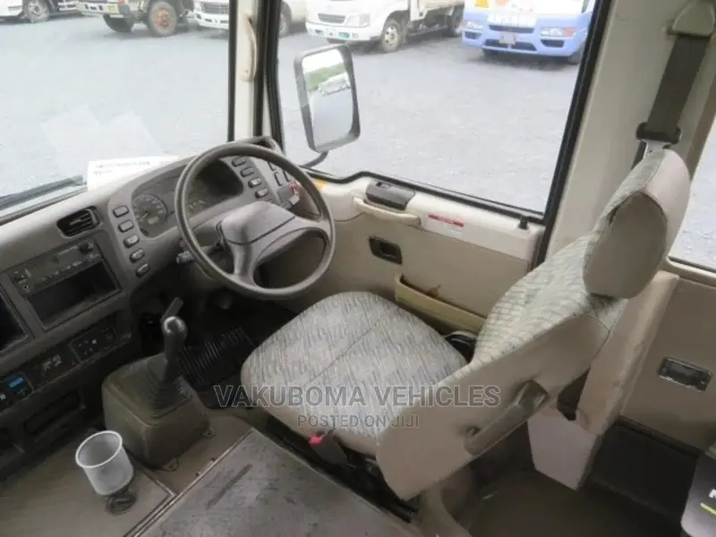 Mitsubishi Fuso Rosa 2001