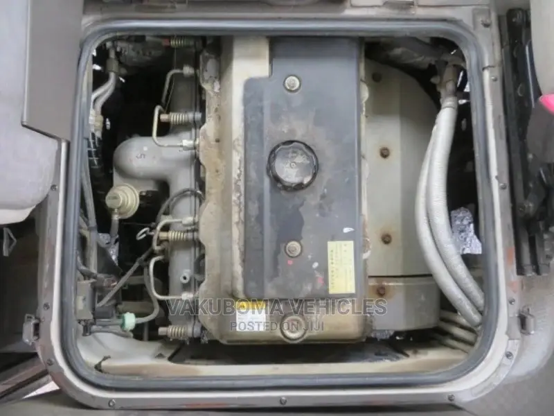Mitsubishi Fuso Rosa 2001
