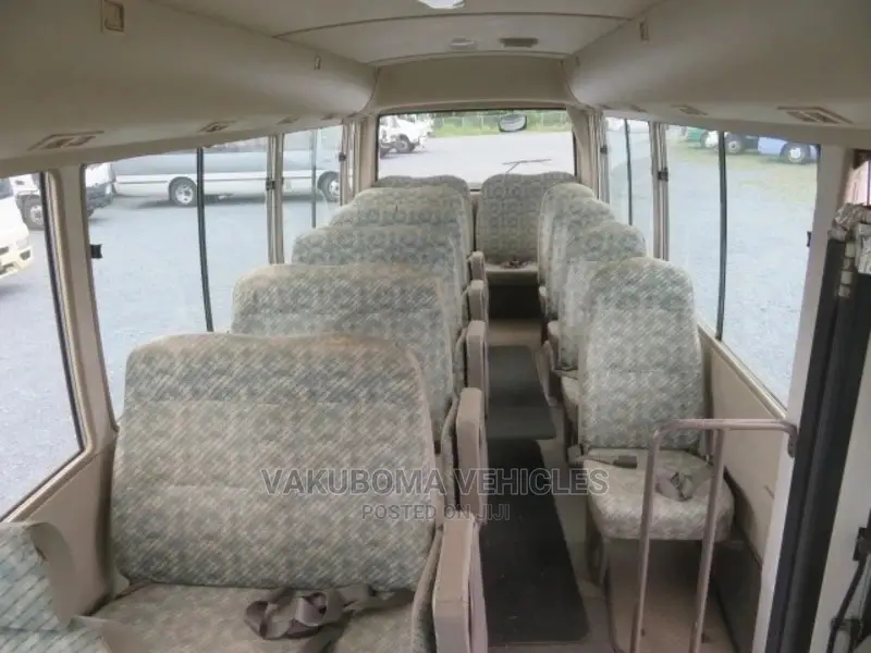 Mitsubishi Fuso Rosa 2001