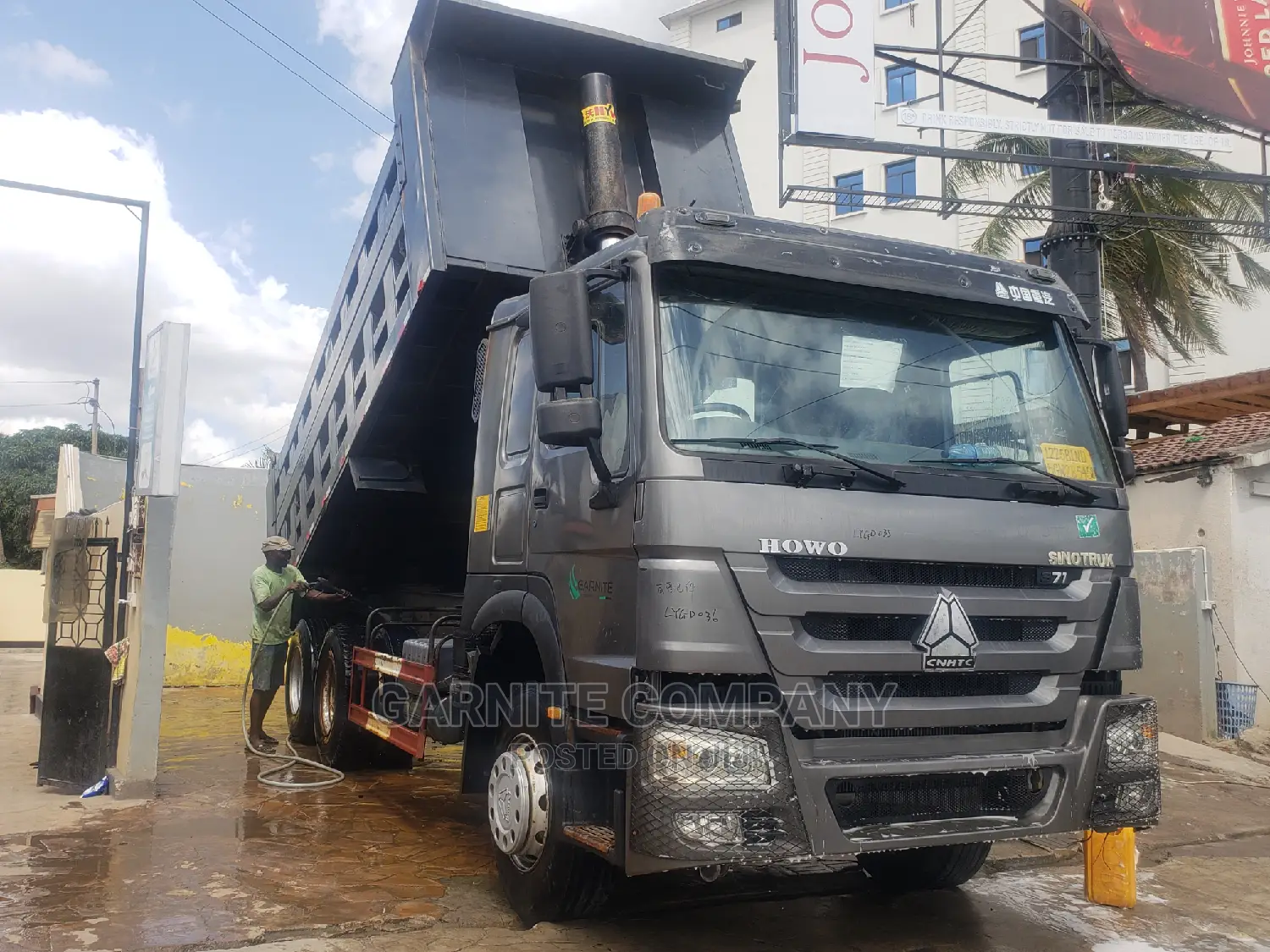 Kwa Mahitaji Ya Howo Tipper Used From China