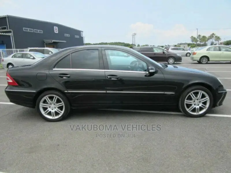 Mercedes-Benz C-Class 2007 Black