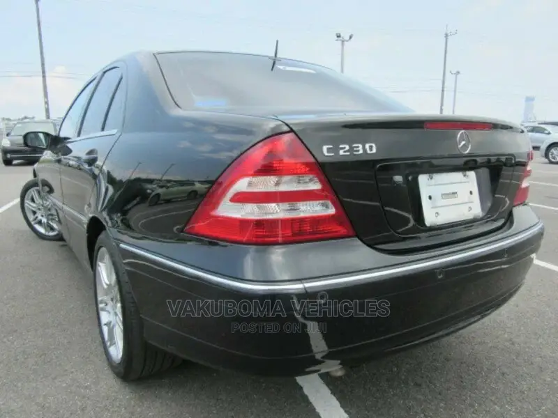 Mercedes-Benz C-Class 2007 Black