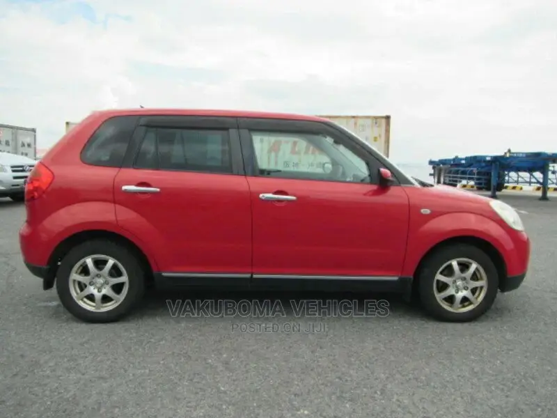 Mazda Verisa 2007 Red