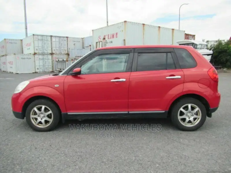 Mazda Verisa 2007 Red
