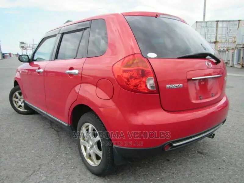 Mazda Verisa 2007 Red