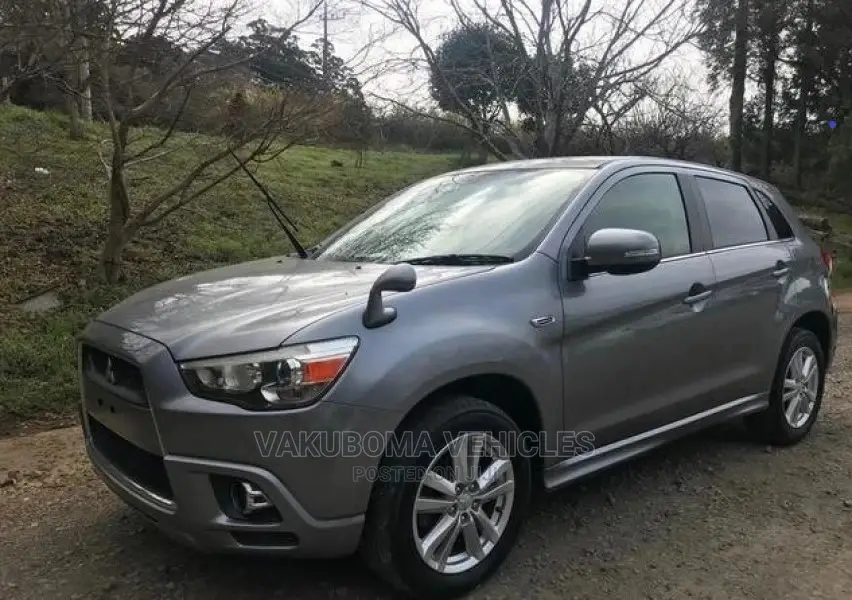 Mitsubishi RVR 2.0 2011 Gray