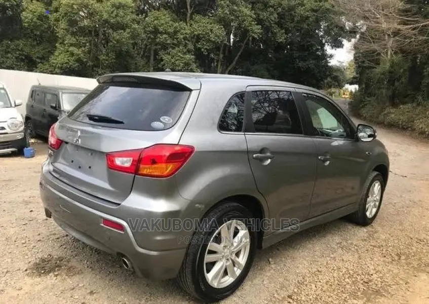 Mitsubishi RVR 2.0 2011 Gray