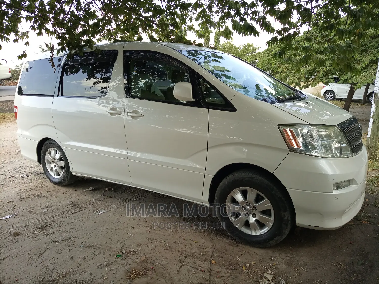 Toyota Alphard 2005 White