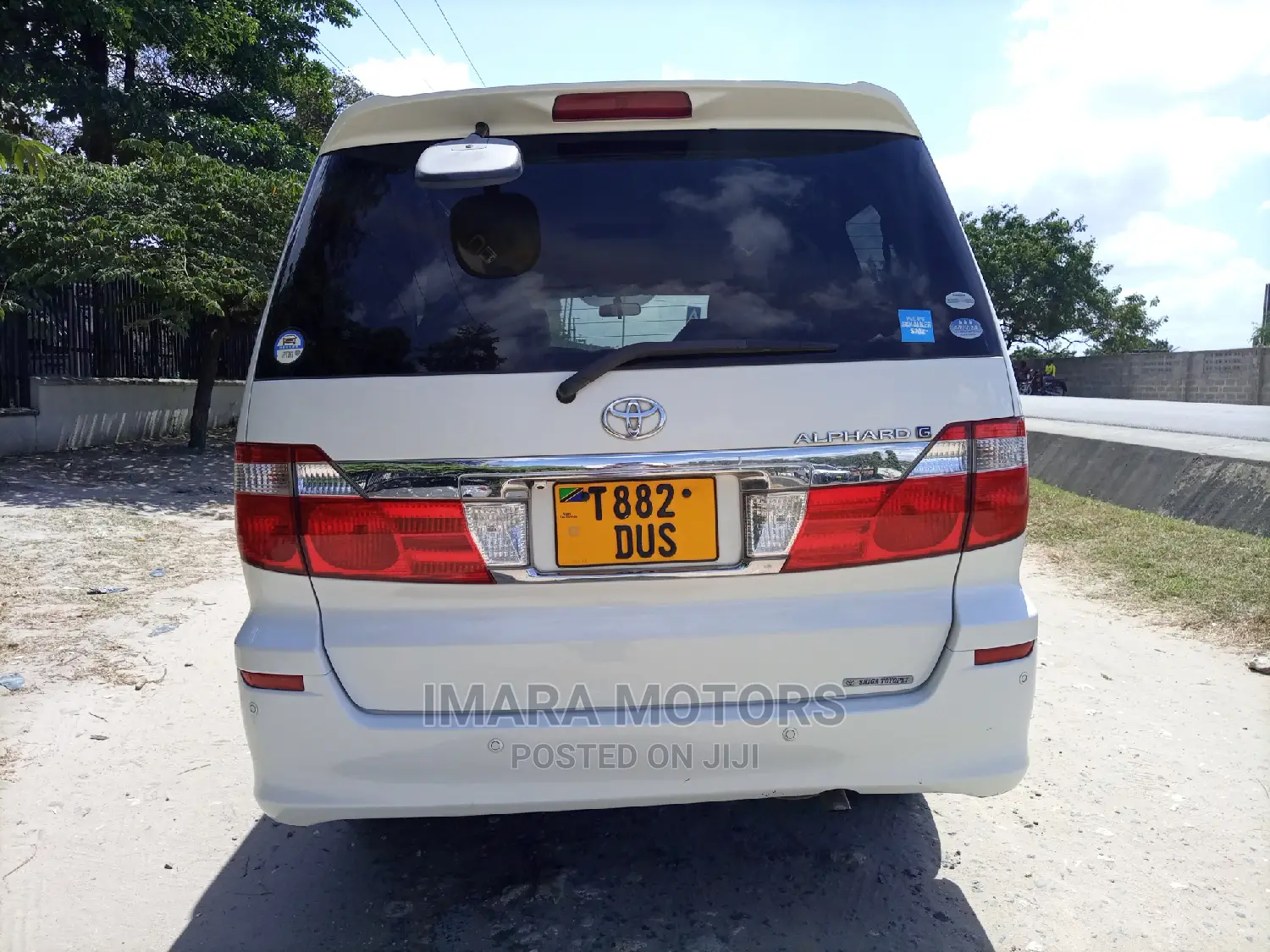 Toyota Alphard 2005 White