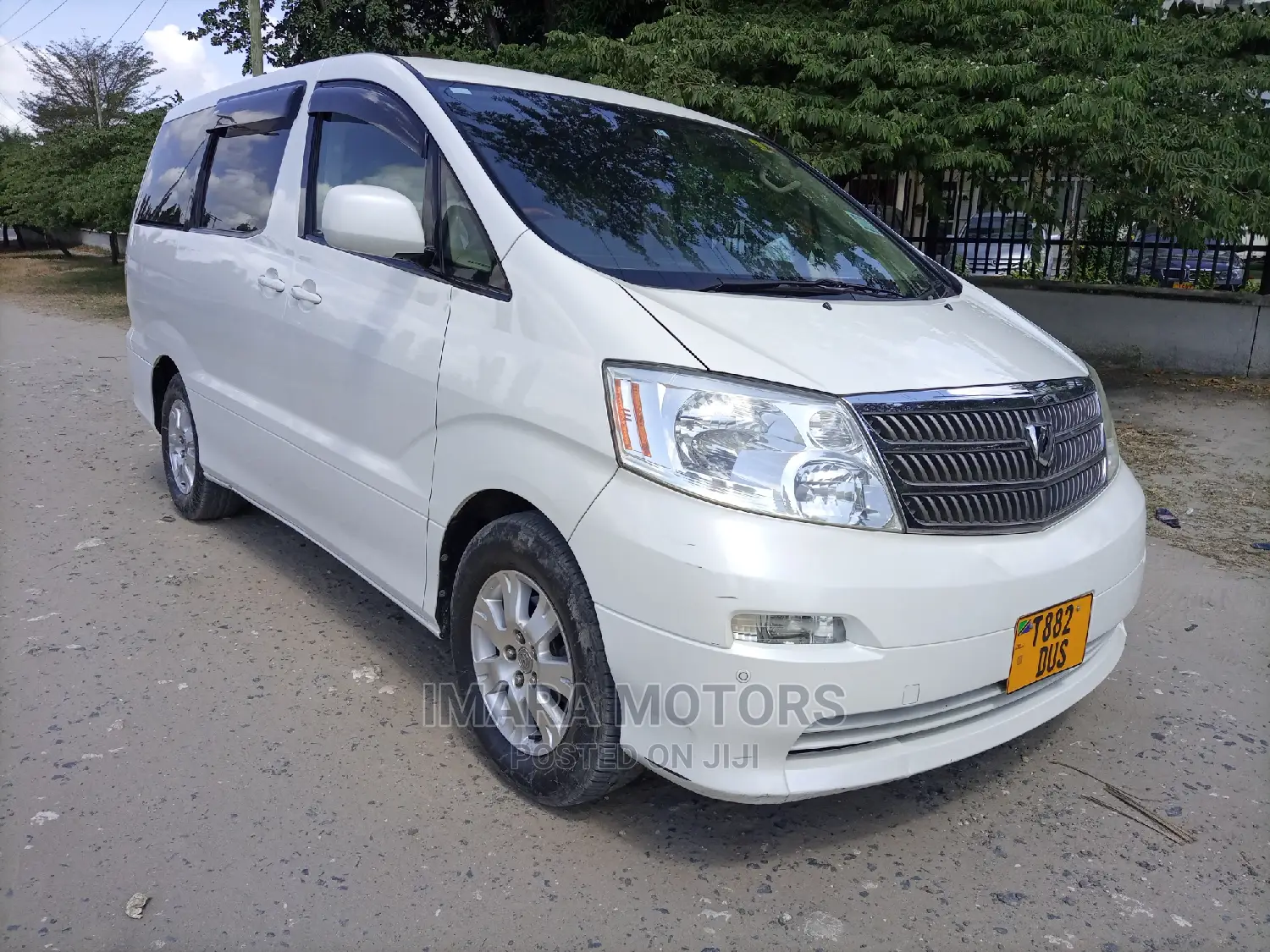 Toyota Alphard 2005 White