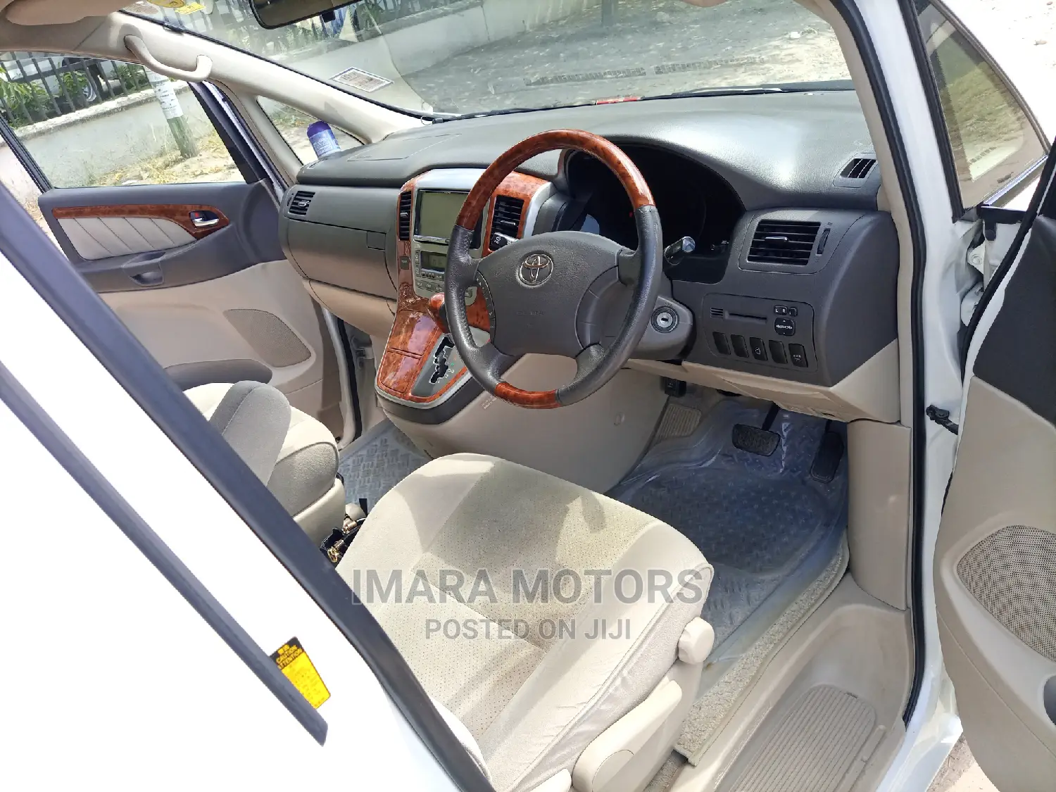 Toyota Alphard 2005 White