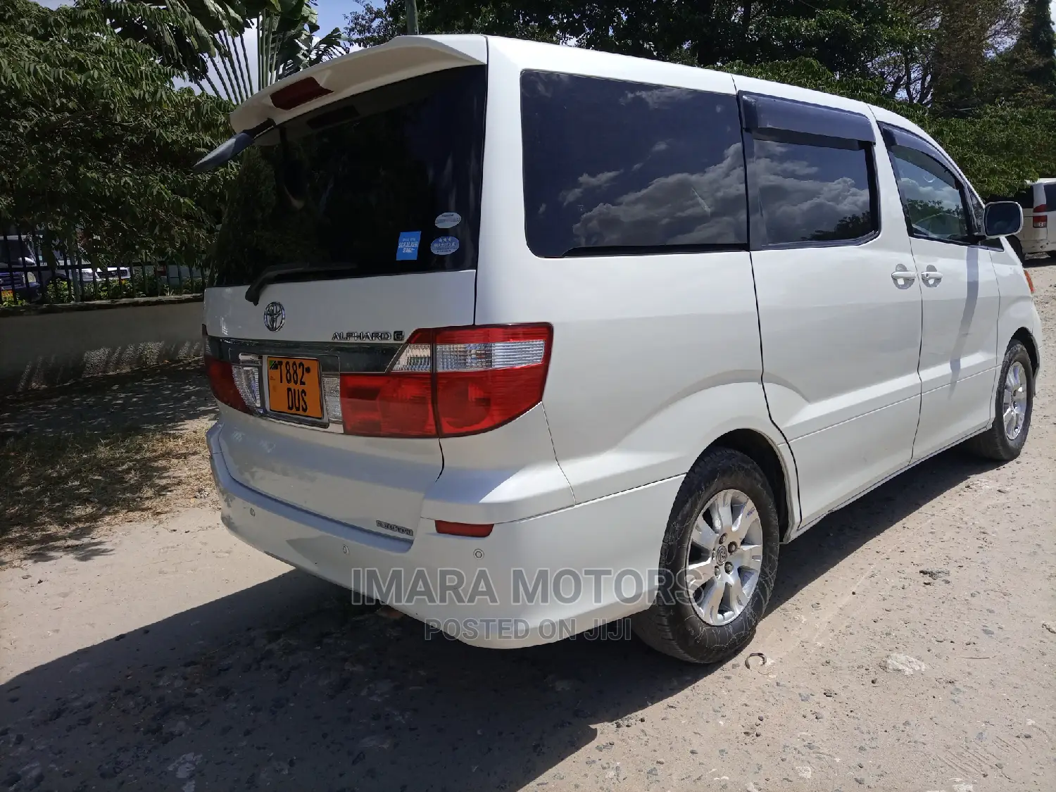 Toyota Alphard 2005 White