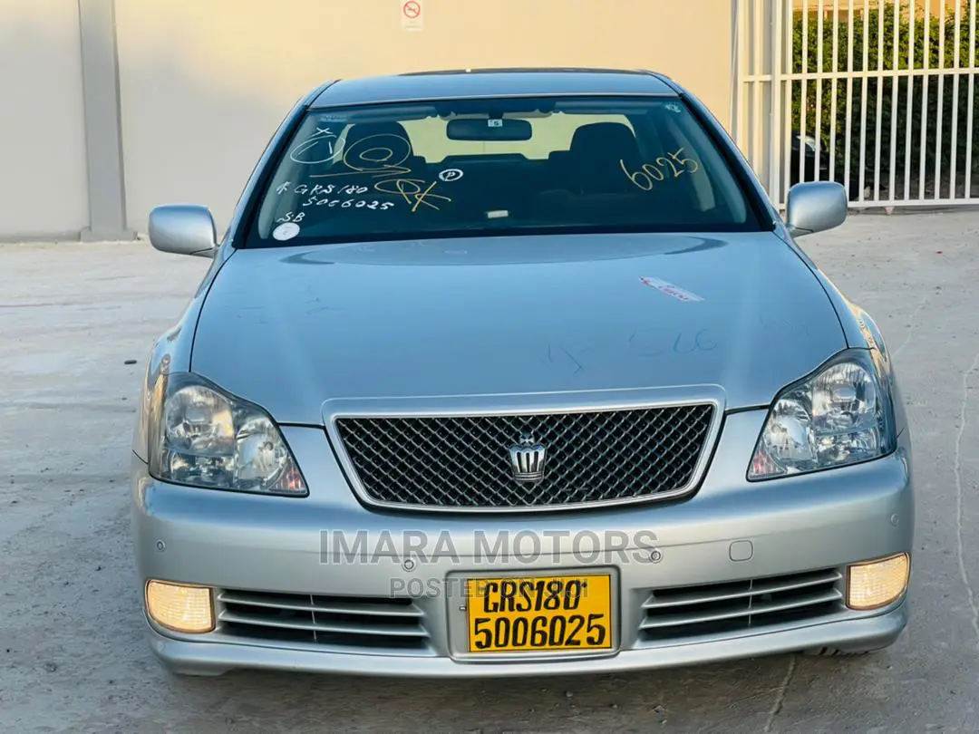 Toyota Crown 2006 Silver