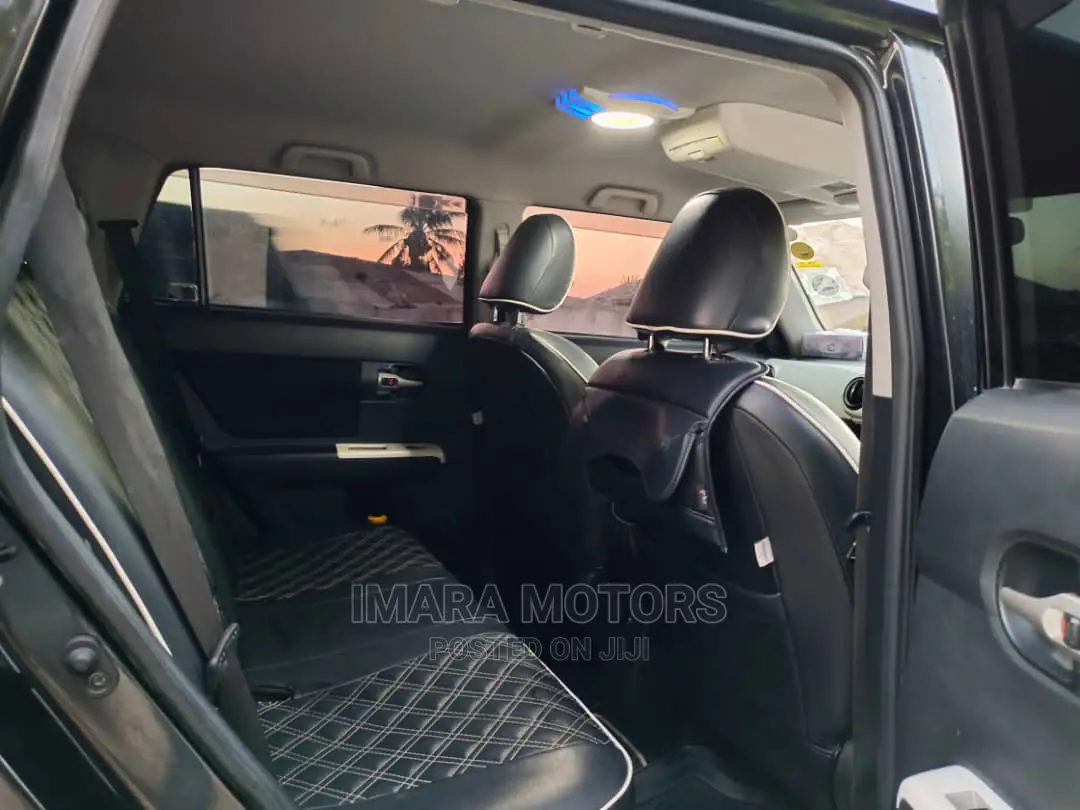 Toyota Corolla Rumion 2008 Black