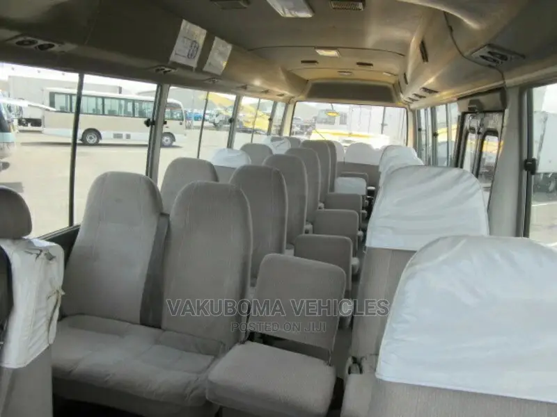 Toyota Coaster 2005 Yellow