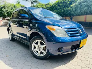Toyota IST 2005 Blue
