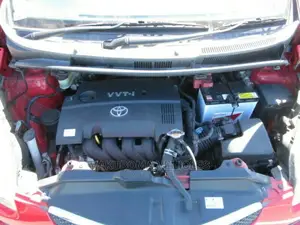 Toyota Ractis 2006 Red