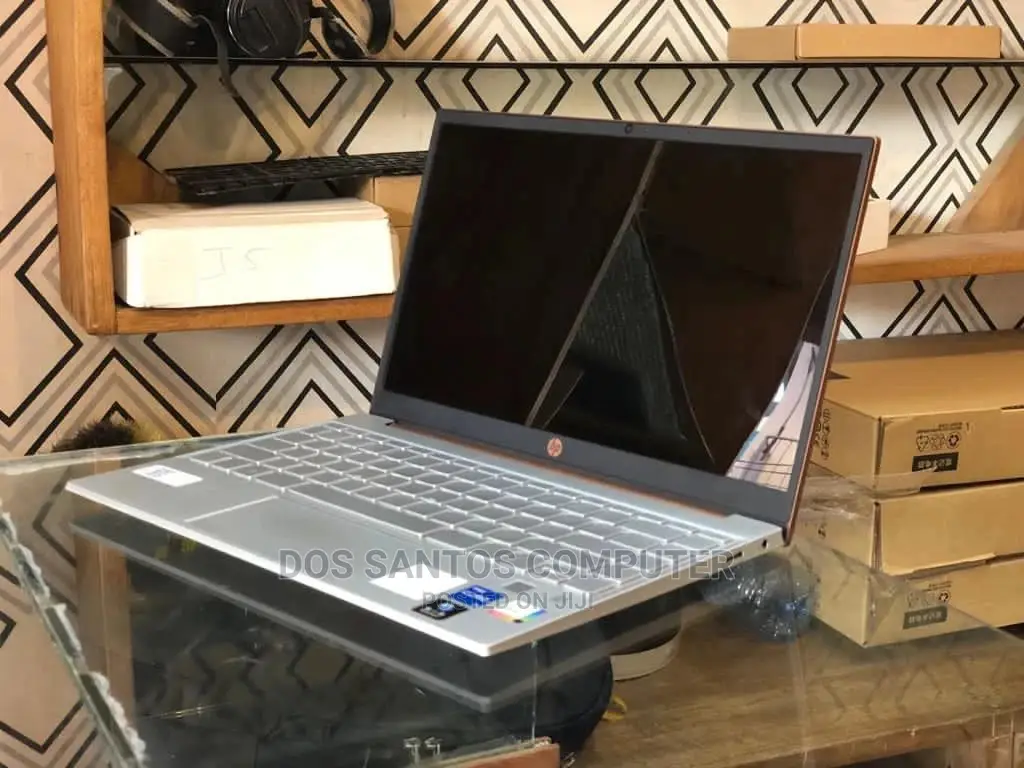New Laptop HP Pavilion 13 16GB Intel Core I5 SSD 512GB