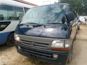 Toyota Hiace Pank