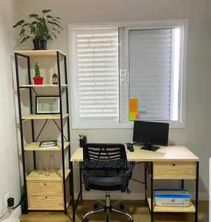 Photo - Shelf Nzuri Sana PAMOJA NA Meza