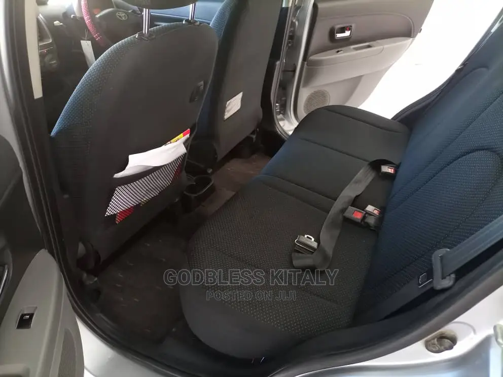 Toyota Passo 2007 Silver