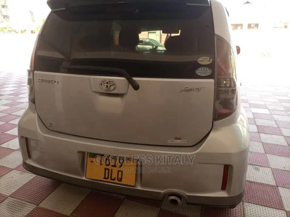Toyota Passo 2007 Silver